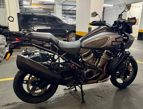 HARLEY-DAVIDSON PAN AMERICA 1250 S 